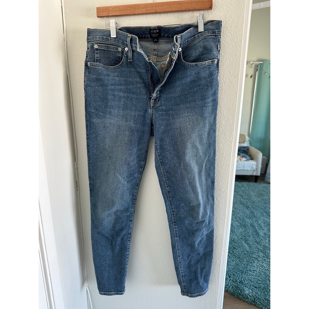 J.Crew 9” Mid-Rise Skinny Jeans Size 31 Classic Medium Wash Denim